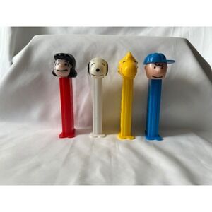Peanuts Gang PEZ‎ Dispensers Lucy Snoopy Woodstock Charlie Brown Set